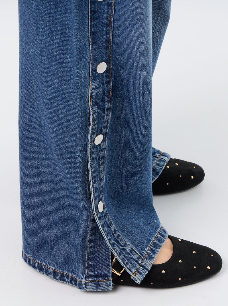 Wide leg jeans / wijde pasvorm met sierdrukknopen aan de zijkanten Blauw - Kiabi
