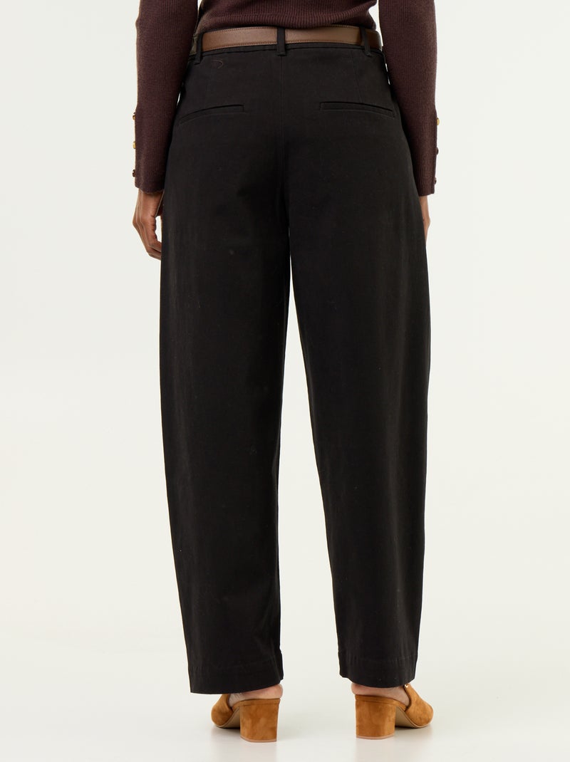 Wijd barrel-model pantalon met imitatielederen riem Zwart - Kiabi