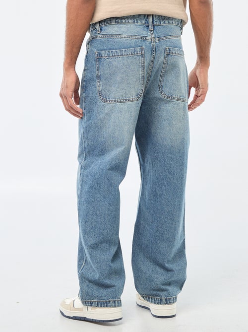 Wijd model / relaxed fit jeans met 5 zakken - Kiabi Wijd model / relaxed fit jeans met 5 zakken - Kiabi