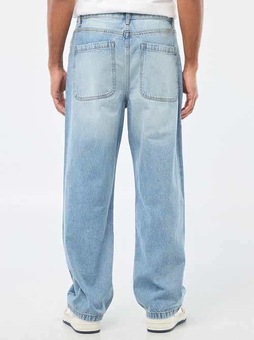 Wijd model / relaxed fit jeans met 5 zakken - Kiabi Wijd model / relaxed fit jeans met 5 zakken - Kiabi