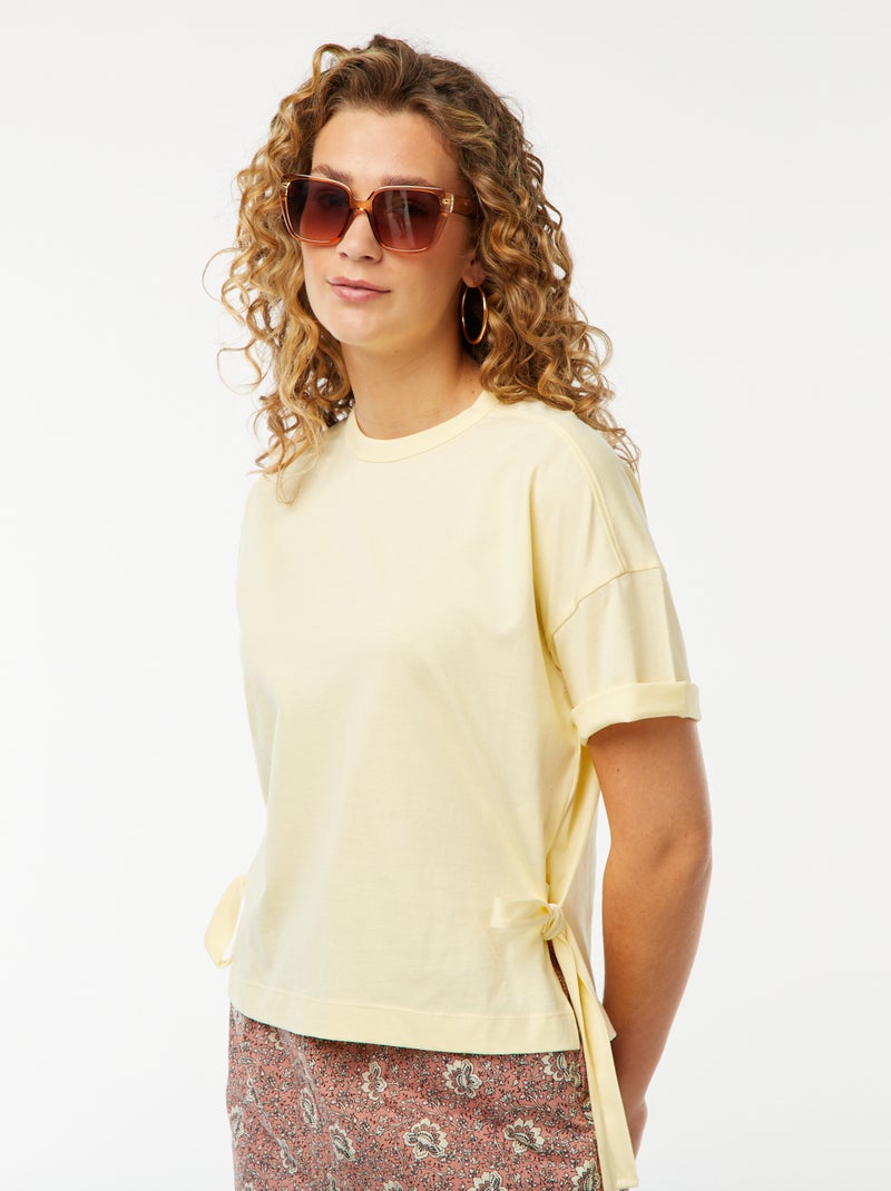 Wijd T-shirt met knopen Geel - Kiabi