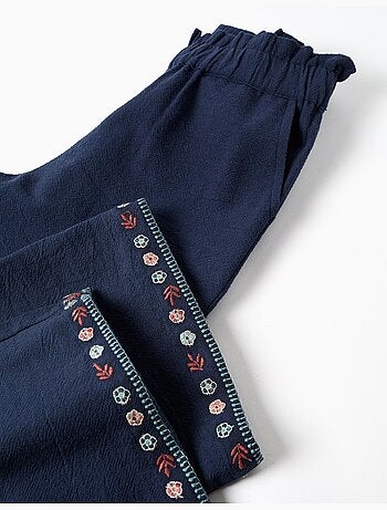 Wijd uitlopende katoenen broek met geborduurde bloemen