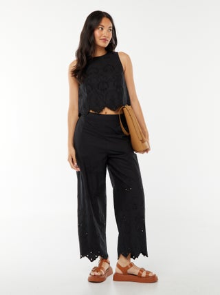 Wijde broek in broderie anglaise