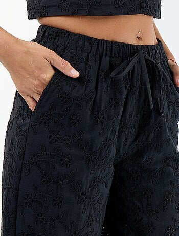 Wijde broek met Engels borduurwerk van effen katoen