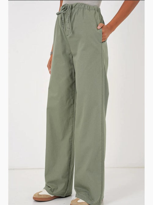 Wijde broek met hoge taille bdart - Kiabi Wijde broek met hoge taille bdart - Kiabi