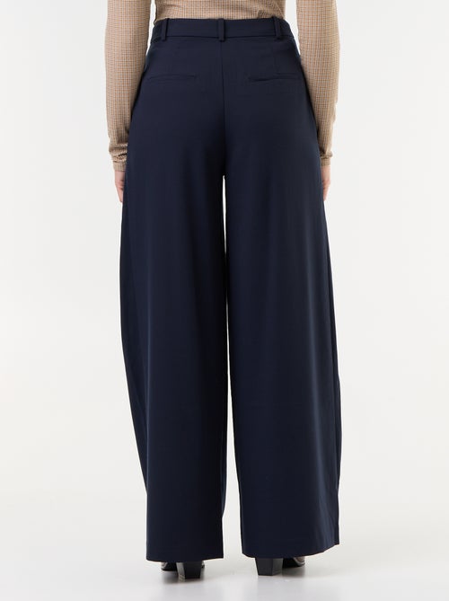 Wijde broek met hoge taille en plooien - Kiabi Wijde broek met hoge taille en plooien - Kiabi