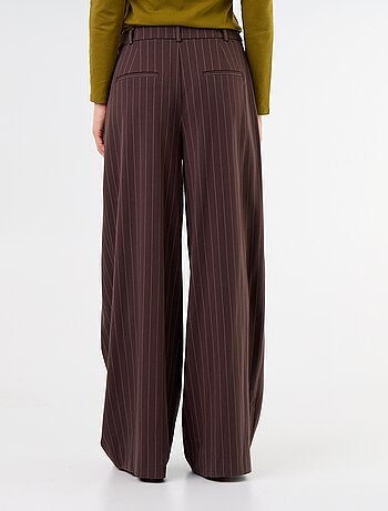 Wijde broek met hoge taille en plooien