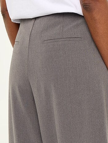 Wijde broek met hoge taille en plooien