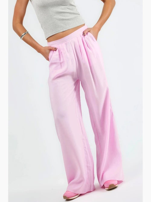 Wijde broek met plooien busem - Kiabi Wijde broek met plooien busem - Kiabi