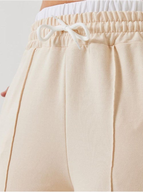 Wijde broek met riemdetail lucci - Kiabi Wijde broek met riemdetail lucci - Kiabi
