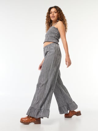 Wijde broek met vichyruitje en ruches