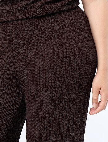Wijde broek van gewafelde stof