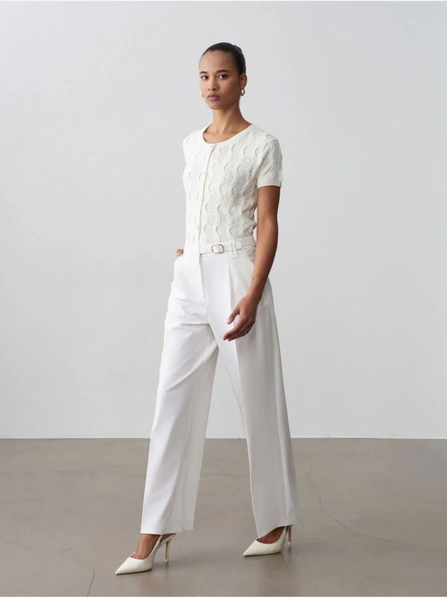 Wijde crepe broek met ceintuur dilvin - Kiabi Wijde crepe broek met ceintuur dilvin - Kiabi