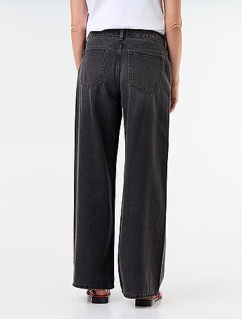 Wijde jeans met fantasierijke riem