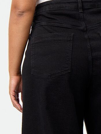 Wijde jeans met opgestikte zakken