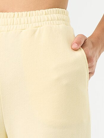 Wijde sporttraining van zware tricot
