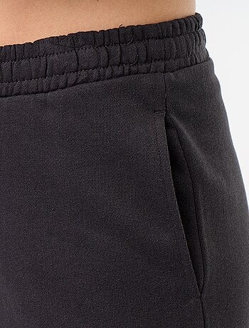 Wijde sporttraining van zware tricot