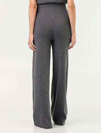 Wijde zwangerschapsbroek van ribtricot