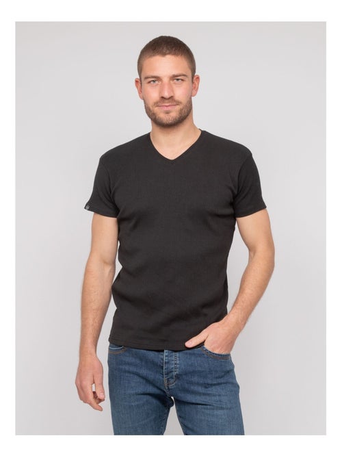 William geribbeld katoenen t-shirt met v-hals - Kiabi William geribbeld katoenen t-shirt met v-hals - Kiabi