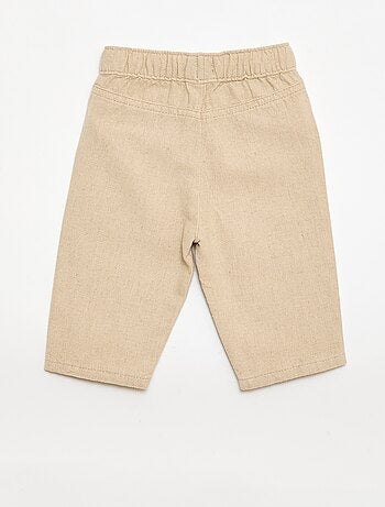 Witte broek met fijne streepjes