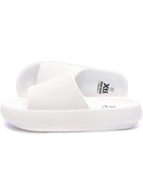 Witte xti slippers voor dames - model 44489 - Kiabi Witte xti slippers voor dames - model 44489 - Kiabi