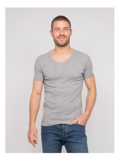 Worko katoenen t-shirt met v-hals - Kiabi Worko katoenen t-shirt met v-hals - Kiabi
