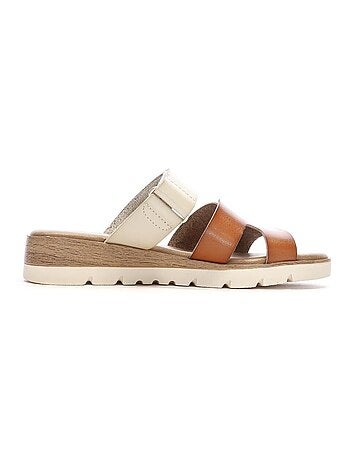 Xti 144125 camel/ecru sandalen voor dames