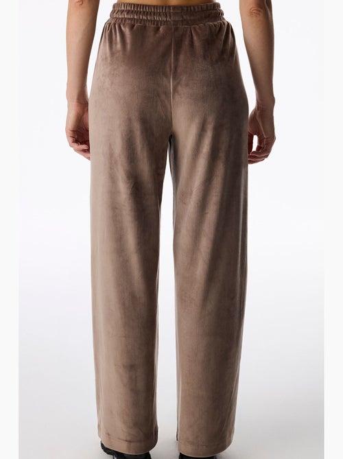 Zachte fluwelen broek met zakken voor penti - Kiabi Zachte fluwelen broek met zakken voor penti - Kiabi