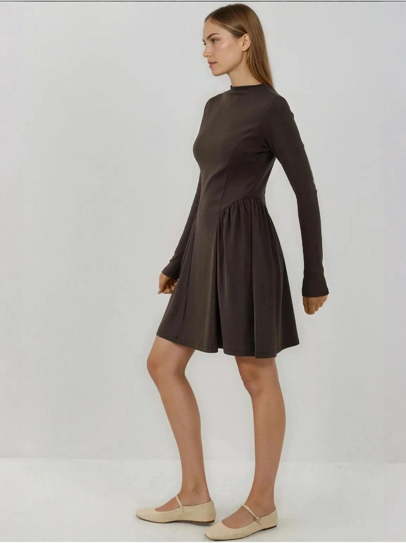 Zachte mini-jurk met textuur en boothals hiccup Donkerbruin - Kiabi