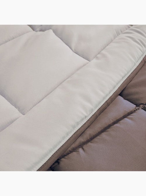 Zomerdekbed in tweekleurige microvezel - Kiabi Zomerdekbed in tweekleurige microvezel - Kiabi