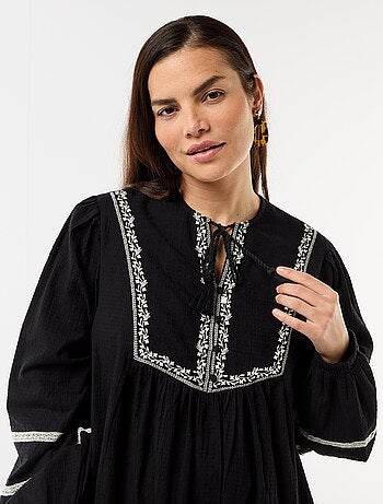 Zwangerschapspofjurk met borduurwerk