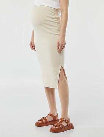 Aansluitende halflange rok