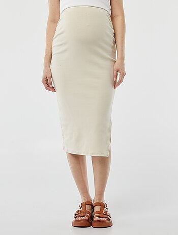 Aansluitende halflange rok