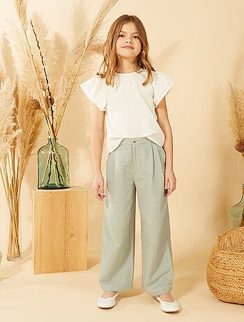 Bloesje met korte mouwen met borduursels