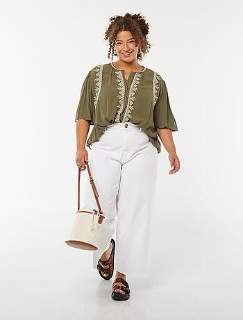 Blouse met korte mouwen met borduursel