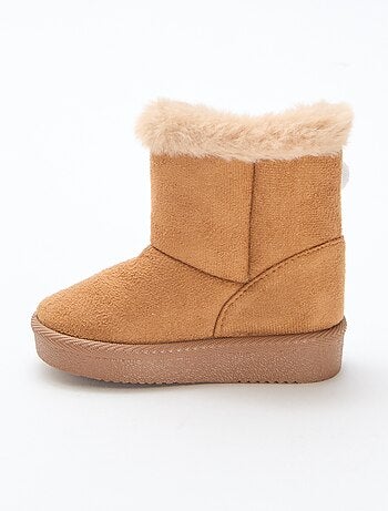 Boots van suedine met binnenvoering