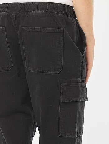 Broek met elastische tailleband en veel zakken
