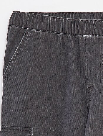 Broek met zakken en verstelbare taille