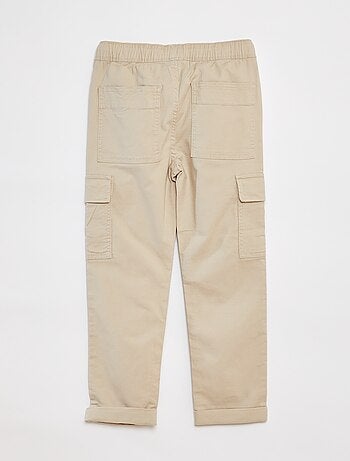 Effen broek met zakken