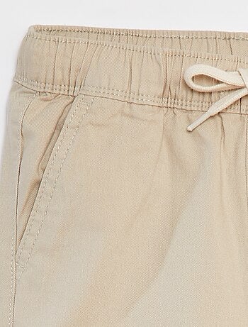 Effen broek met zakken