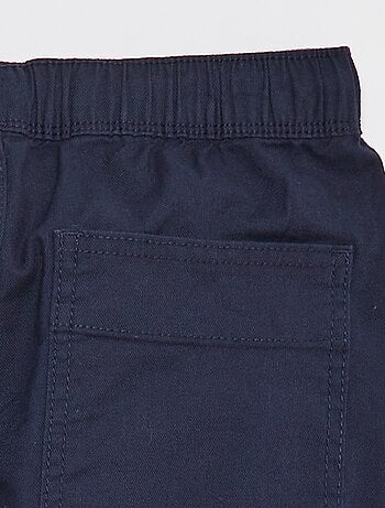 Effen broek met zakken