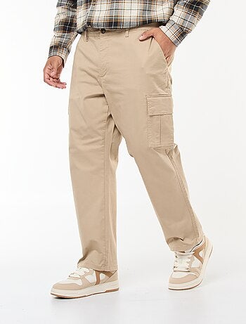 Effen broek met zakken en riemlussen