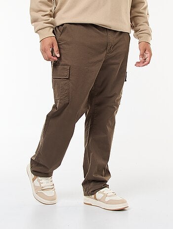 Effen broek met zakken en riemlussen