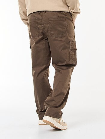 Effen broek met zakken en riemlussen
