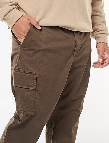 Effen broek met zakken en riemlussen