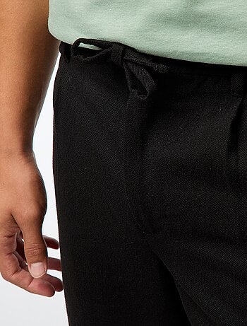 Effen chino met wijde pijpen