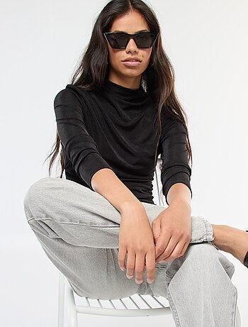 Effen T-shirt van soepelvallende stof met opstaande kraag