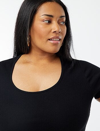 Effen T-shirtjurk met fijn ribbeltje en korte mouw