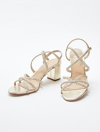 Goudkleurige sandalen met hak