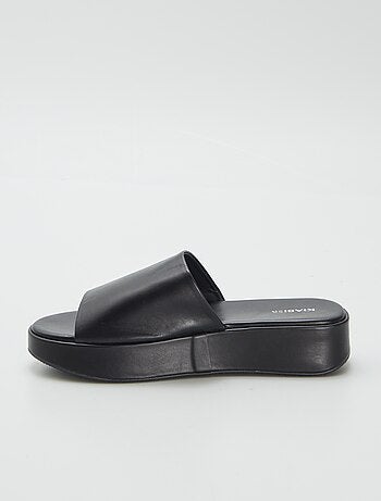 Instappers van imitatieleer met sleehak